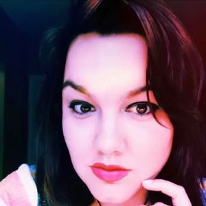 Meet your Posher, Candace